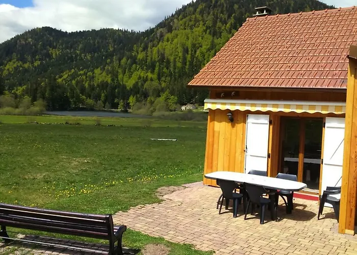 Chalet Pour Amoureux De La Nature Avec Vue Sur Le Lac De Retournemer