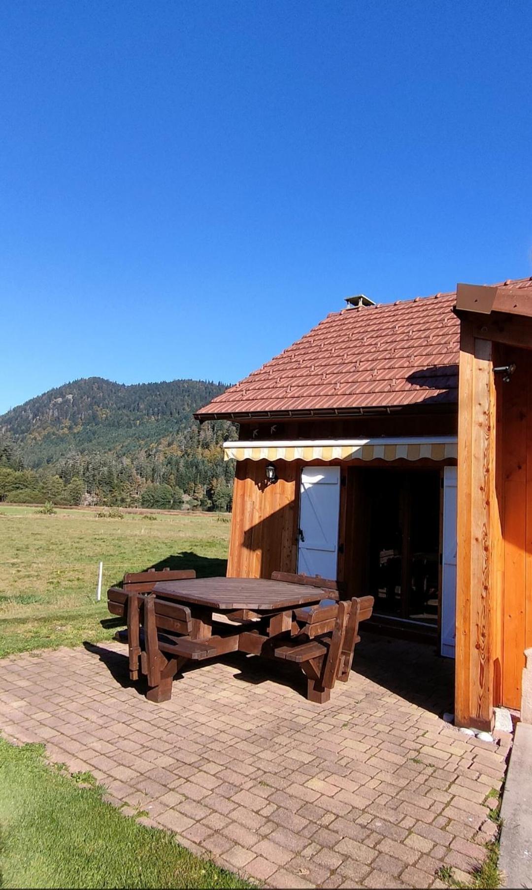 Pour Amoureux De La Nature Avec Vue Sur Le De Retournemer Chalet